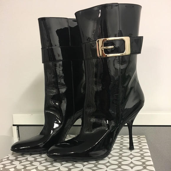 Gucci Shoes - Gucci boots new in box